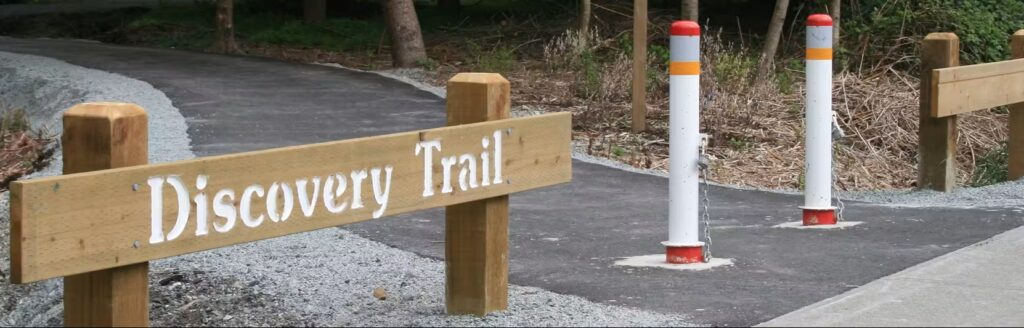 Discovery trail sign