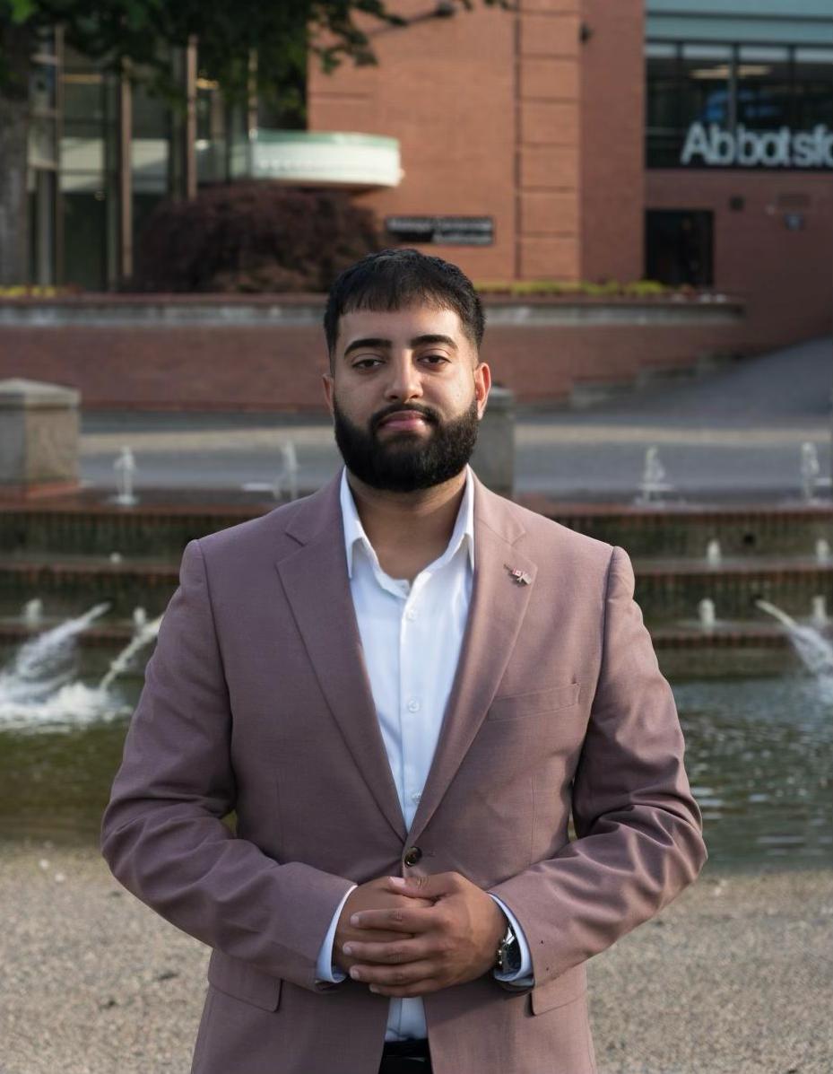 Vinay Waraich Bio