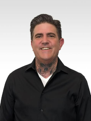 Skully White Bio