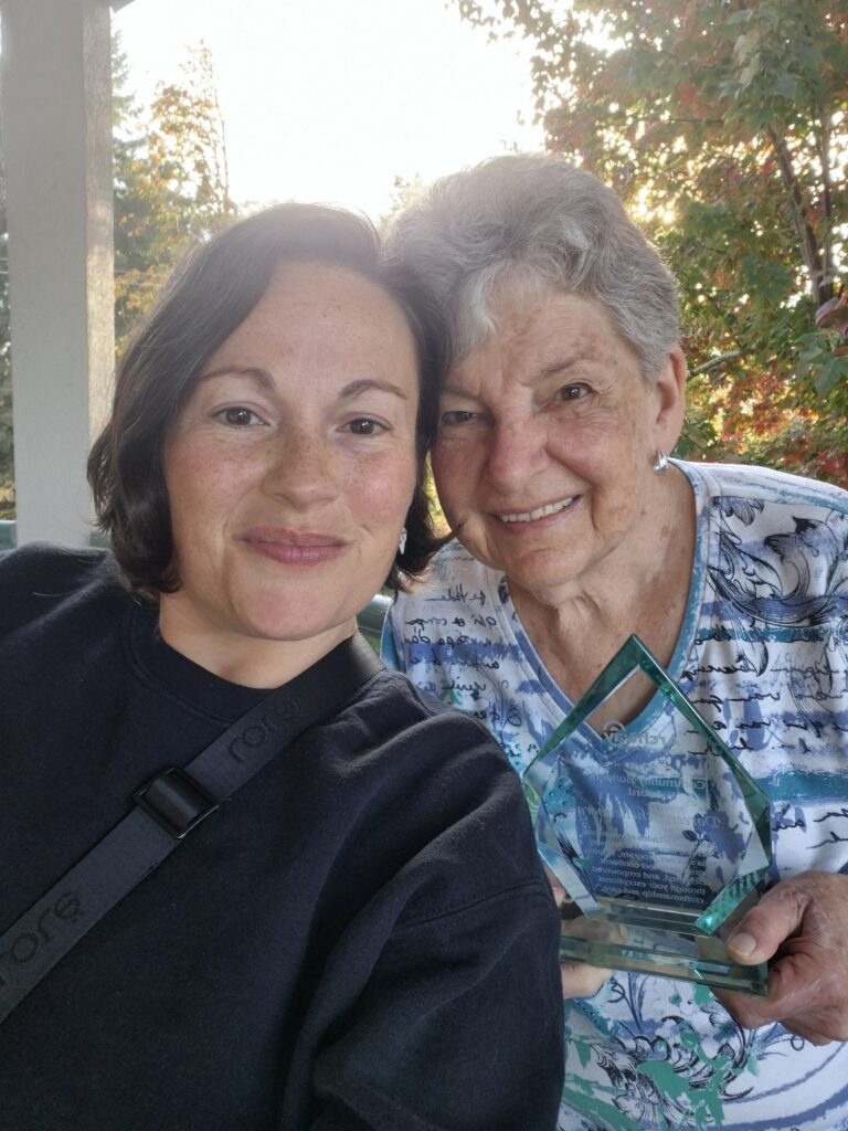 Carmen (L) and Doreen (R)